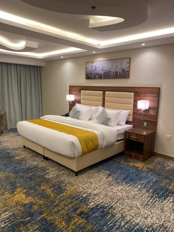 Moments Hotel Jeddah Exterior photo